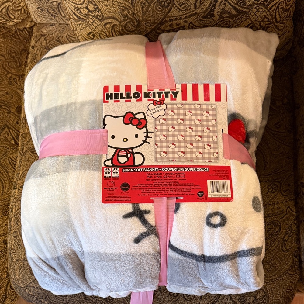 Hello Kitty Plush Blanket - White, Gray, and Red Bow